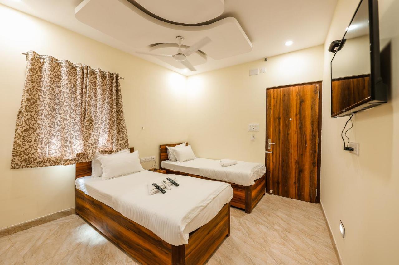 Hotel Holiday Express Колката Екстериор снимка
