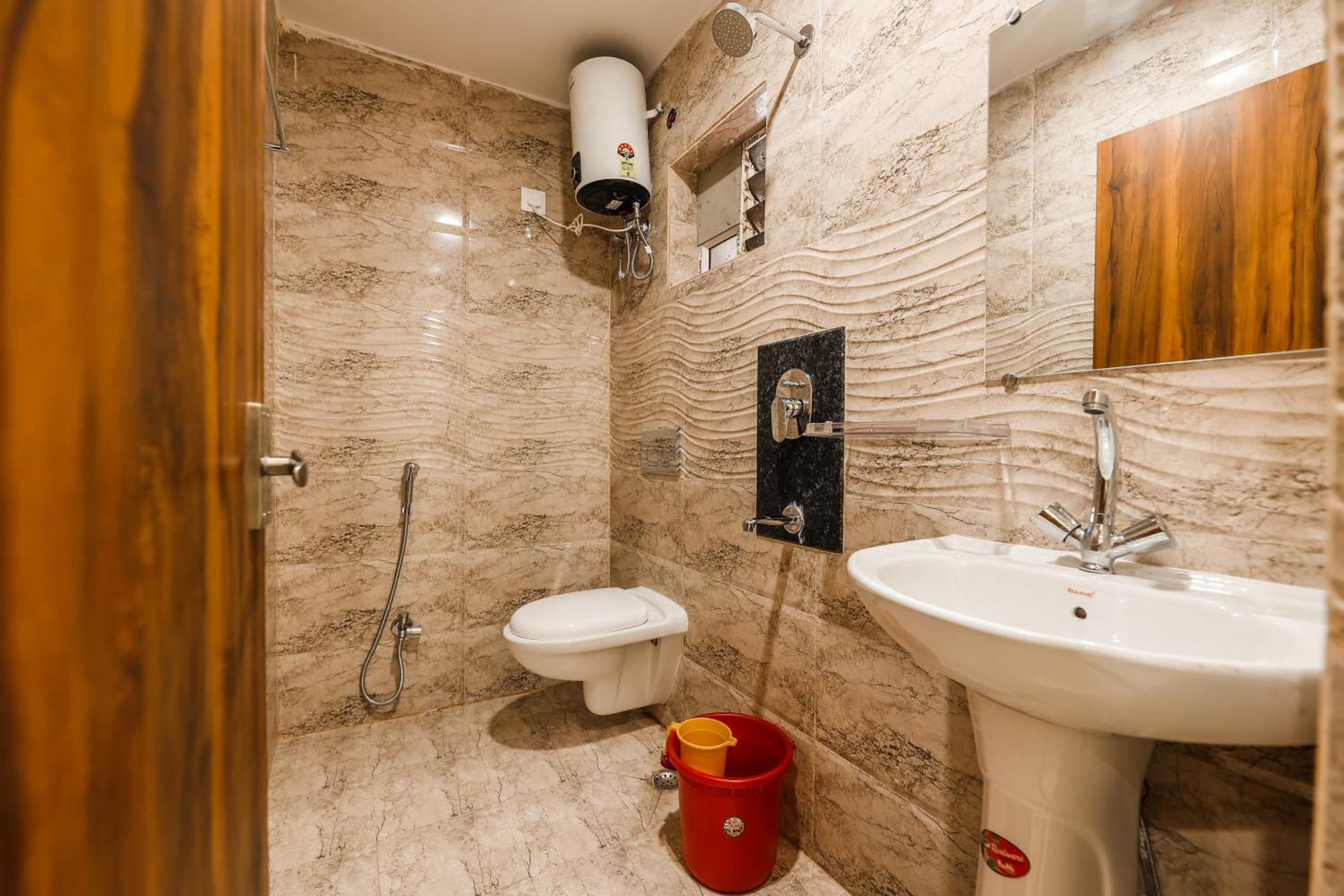 Hotel Holiday Express Колката Екстериор снимка