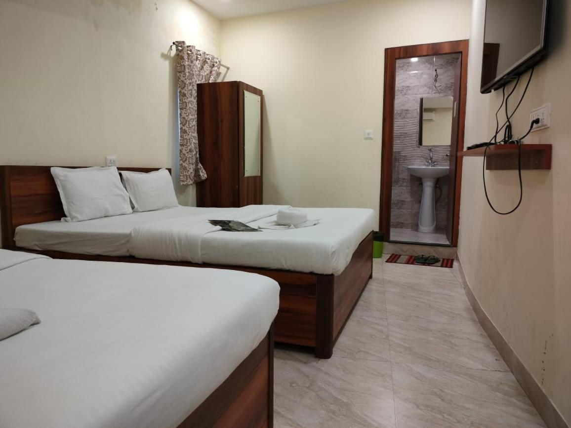 Hotel Holiday Express Колката Екстериор снимка