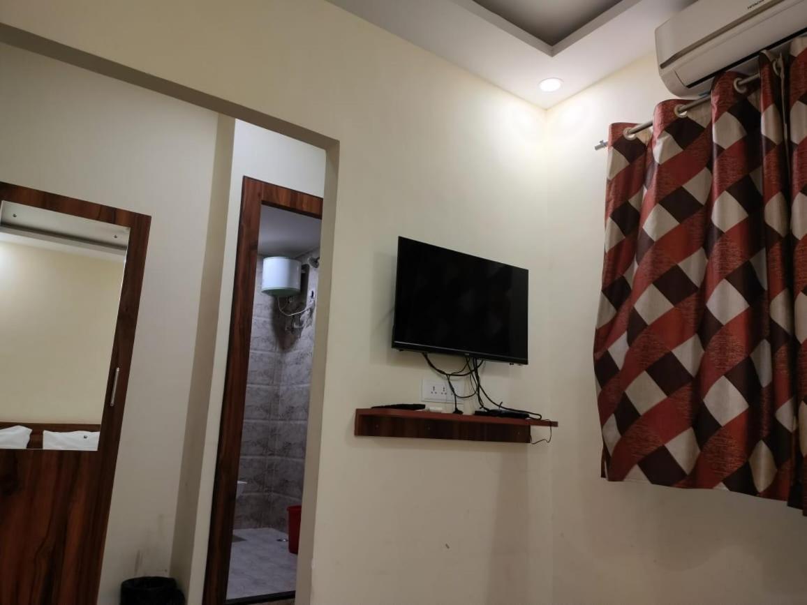 Hotel Holiday Express Колката Екстериор снимка