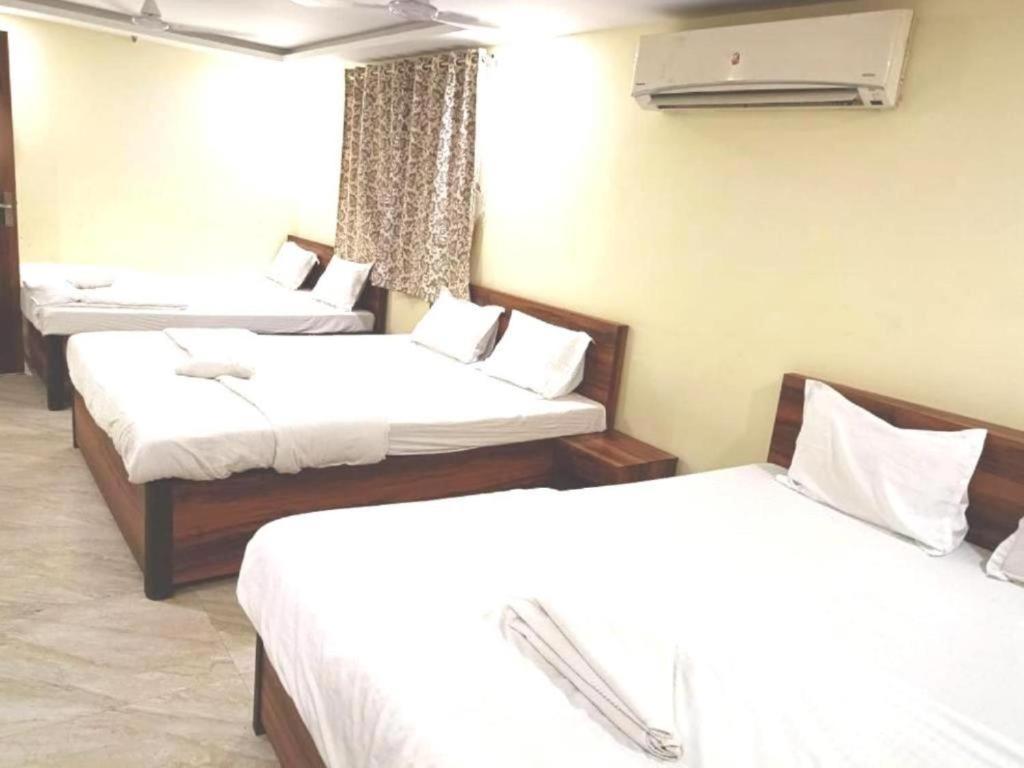 Hotel Holiday Express Колката Екстериор снимка
