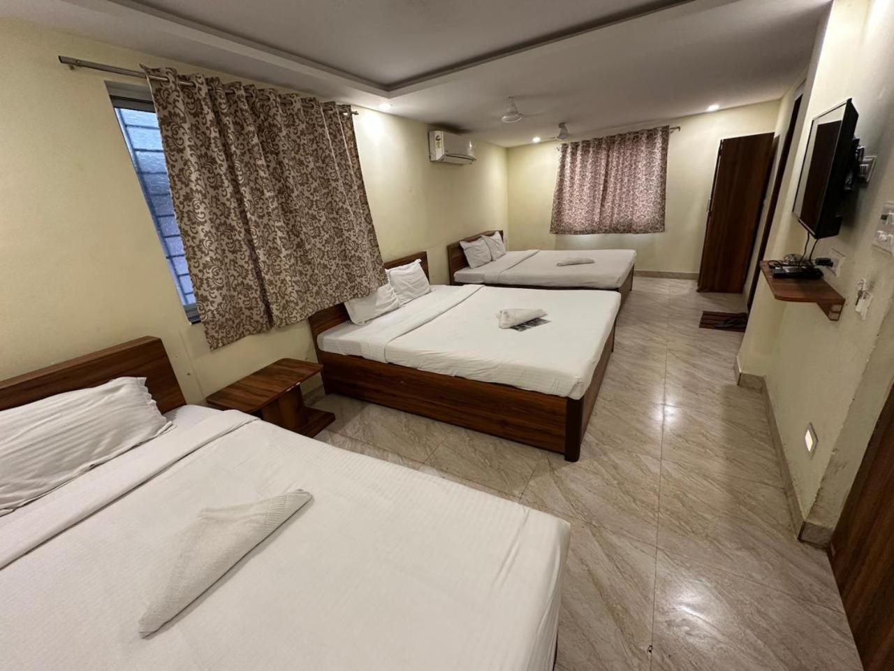 Hotel Holiday Express Колката Екстериор снимка